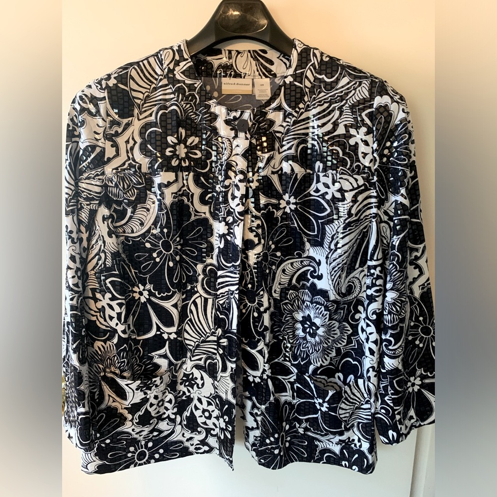 Alfred Dunner Woman Floral Sequined Jacket